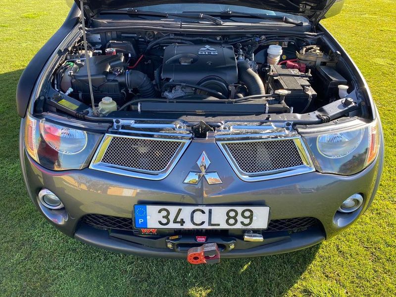 Mitsubishi L200 • 2008 • 120,000 km 2