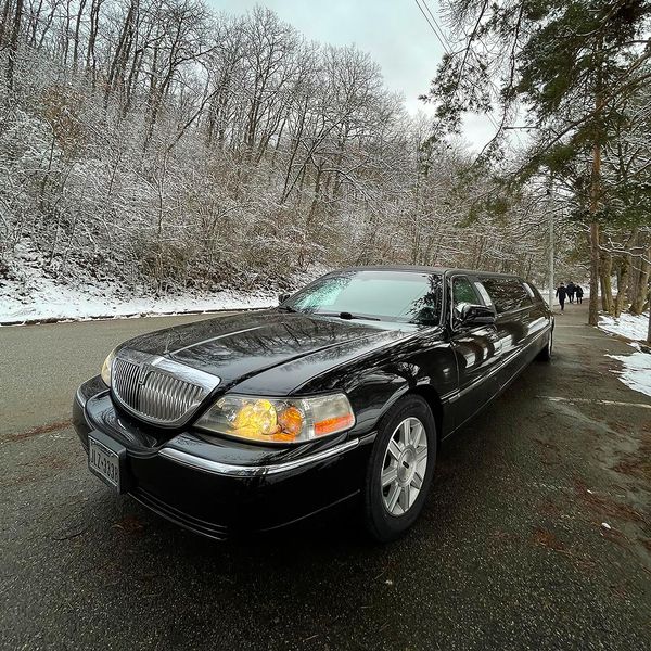 Lincoln Town Car • 2005 • 155,645 mi 7