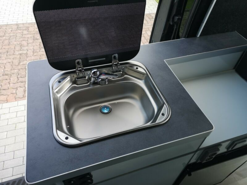 Mercedes-Benz Sprinter • 2011 • 114,000 km 11