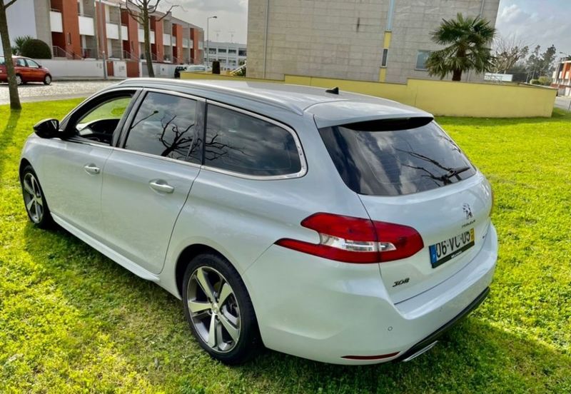 Peugeot 308 • 2015 • 140,000 km 4