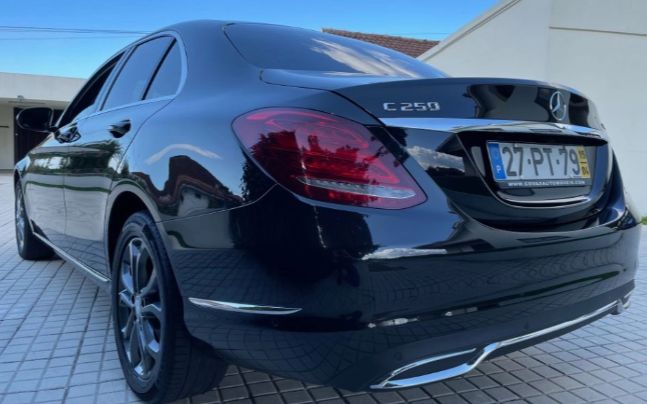 Mercedes-Benz C • 2015 • 67,000 km 10