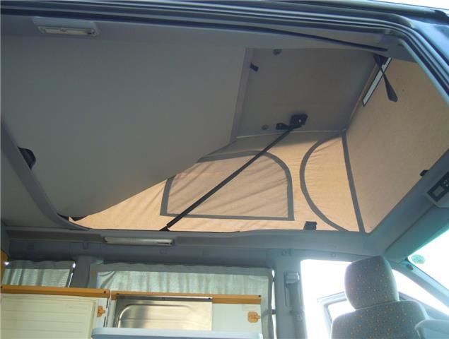 Mercedes-Benz 100 D • 2002 • 207,000 km 6