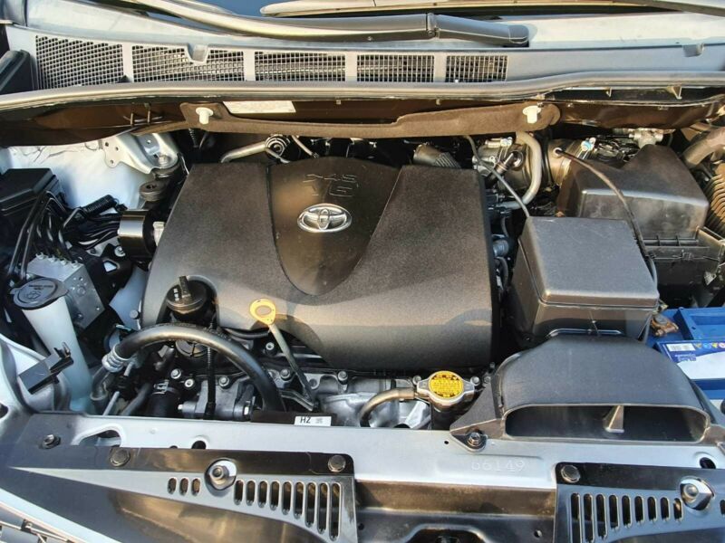 Toyota Sienna • 2019 • 109,500 km 12