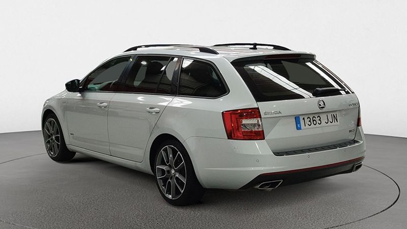 Škoda Octavia • 2015 • 153,850 km 4