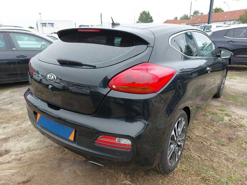 Kia Pro Cee`d • 2013 • 110,000 km 2