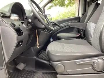 Mercedes-Benz 310 Van • 2010 • 157,500 km 4