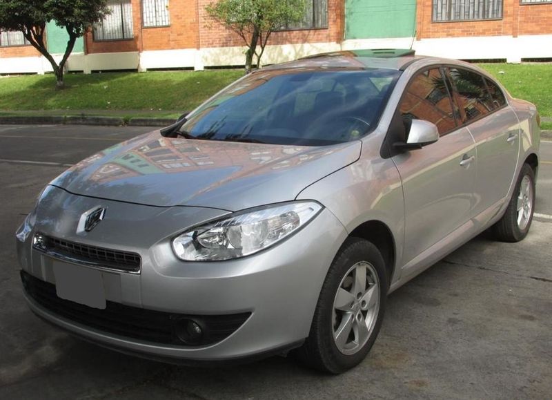 Renault Fluence • 2012 • 150,000 km 2