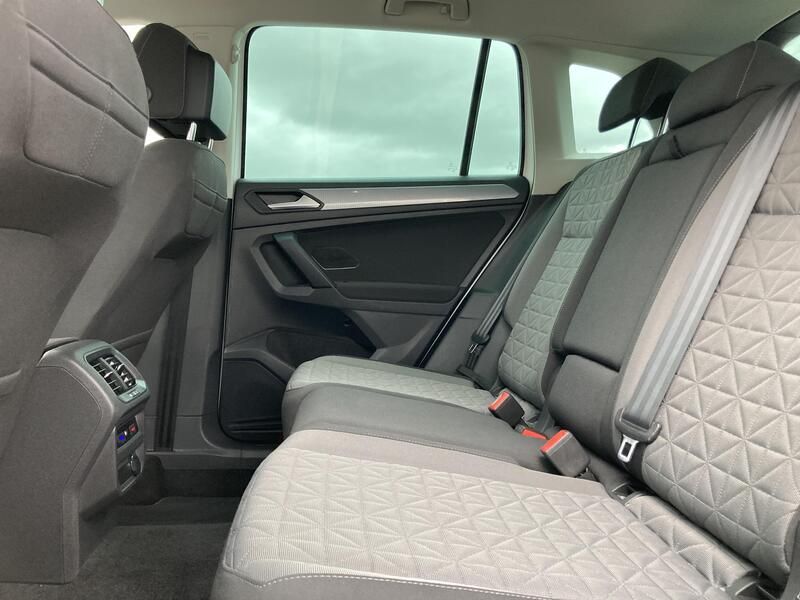 Volkswagen Tiguan • 2021 • 66,381 km 19