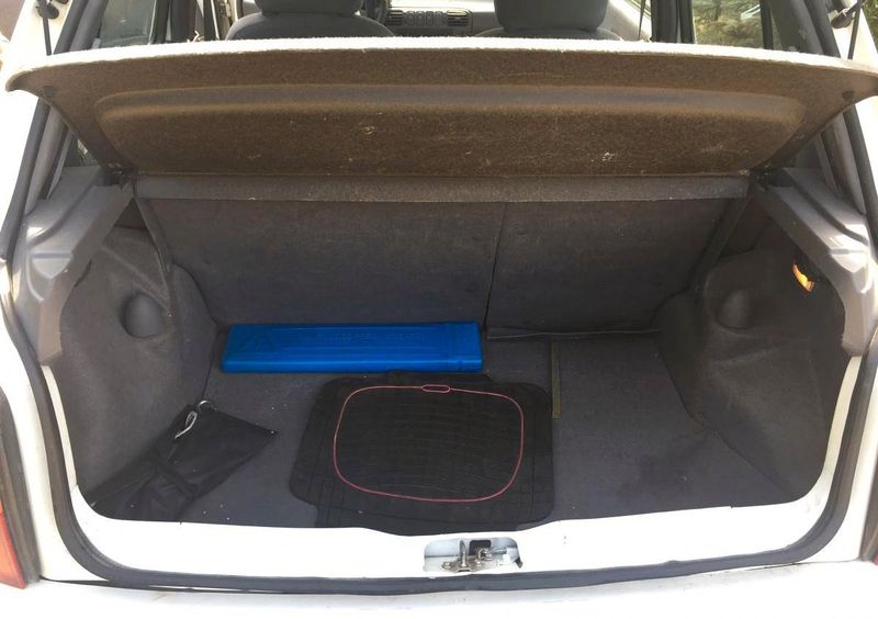 Nissan Micra • 1995 • 70,000 km 3