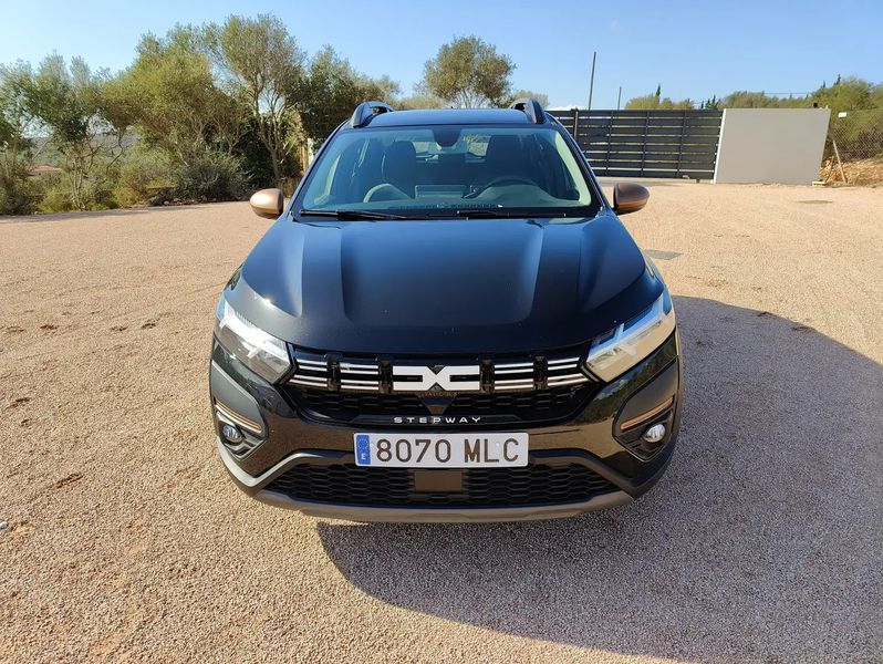 Dacia Sandero • 2023 • 19,000 km 1
