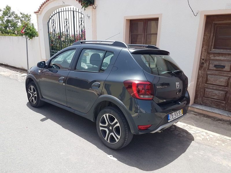 Dacia Sandero • 2018 • 80,000 km 2