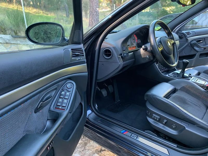 BMW M5 • 2002 • 152,000 km 5