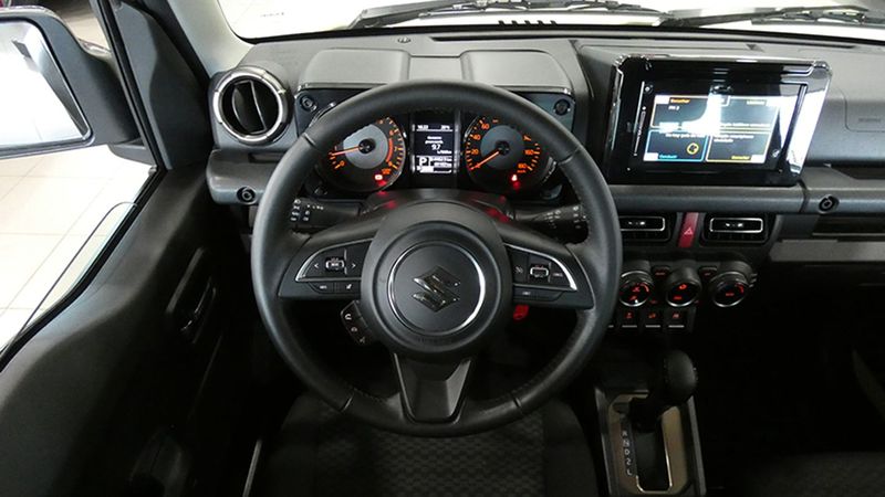 Suzuki Jimny • 2020 • 69,345 km 7