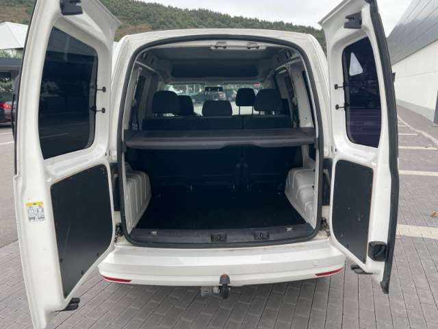Volkswagen Caddy • 2015 • 65,738 km 6