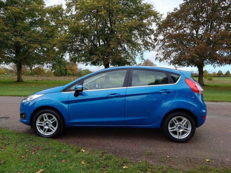 Ford Fiesta • 2013 • 48,000 km 8
