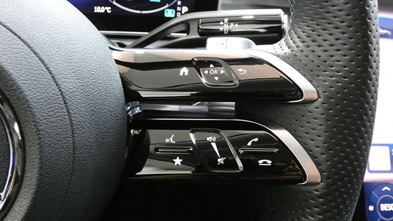 Mercedes-Benz C-Class • 2023 • 36,000 km 17