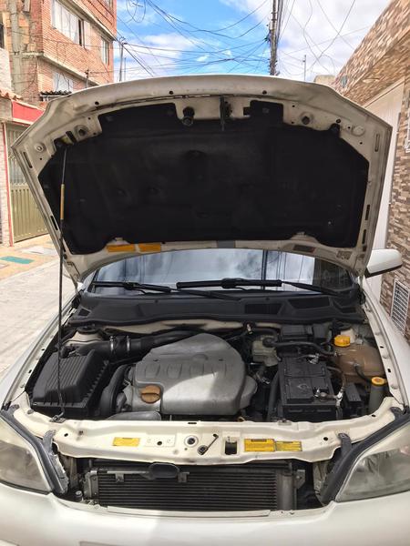 Chevrolet Astro • 2003 • 177,000 km 3