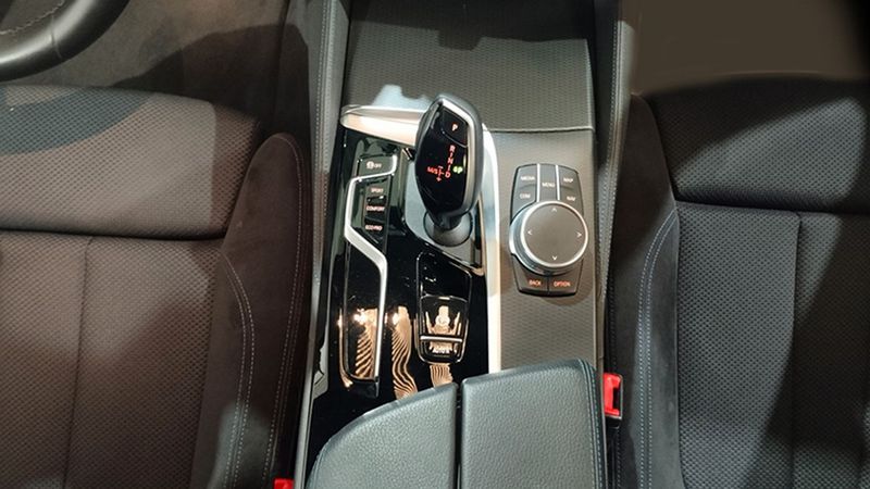 BMW 520D • 2020 • 62,080 km 9