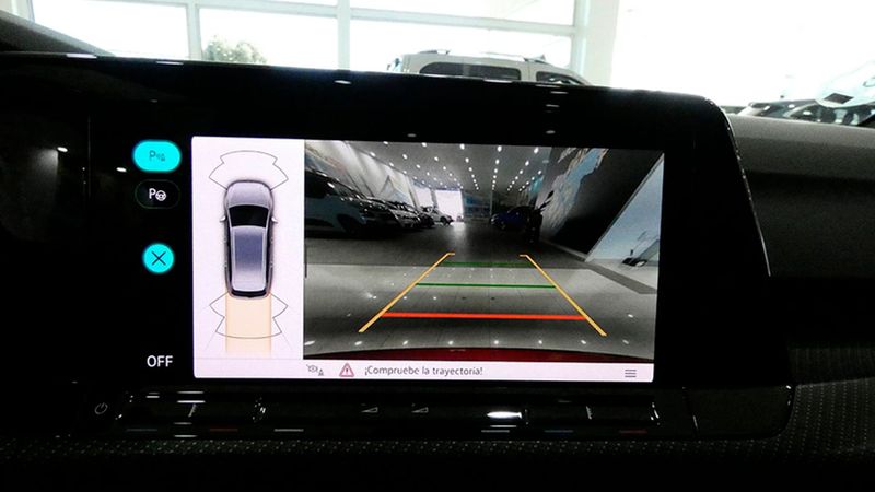 Volkswagen Golf • 2021 • 91,897 km 11