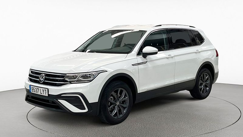 Volkswagen Tiguan • 2022 • 18,000 km 1