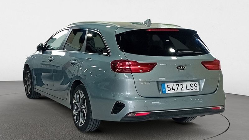 Kia Cee`d SW • 2021 • 71,909 km 3