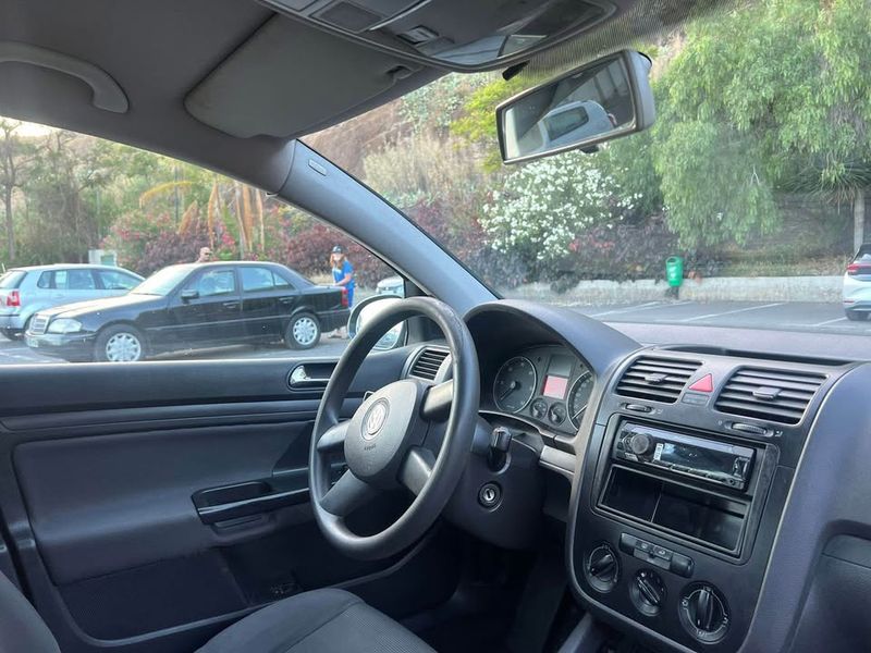 Volkswagen Golf • 2009 • 199,000 km 2