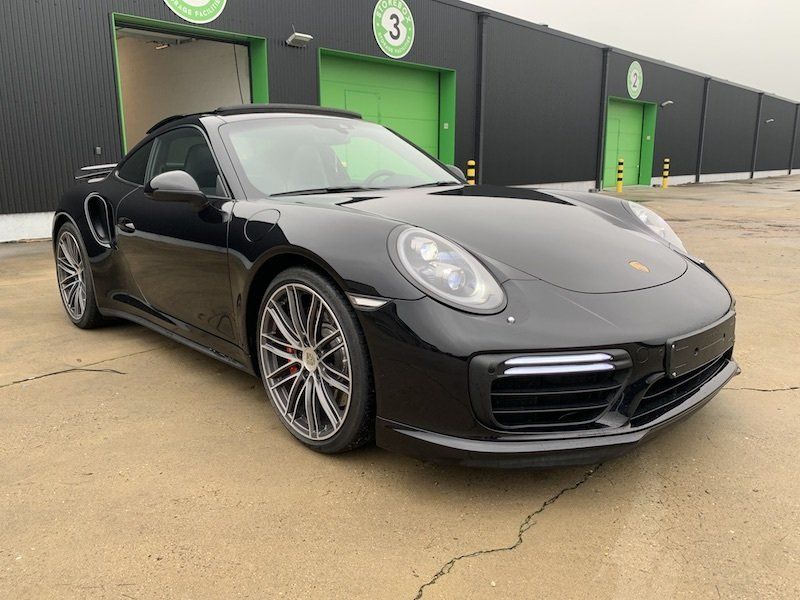 Porsche 911 Turbo • 2017 • 86,900 km 1