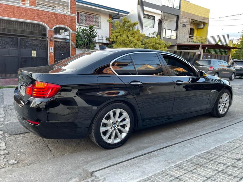 BMW 520D • 2015 • 53 km 5