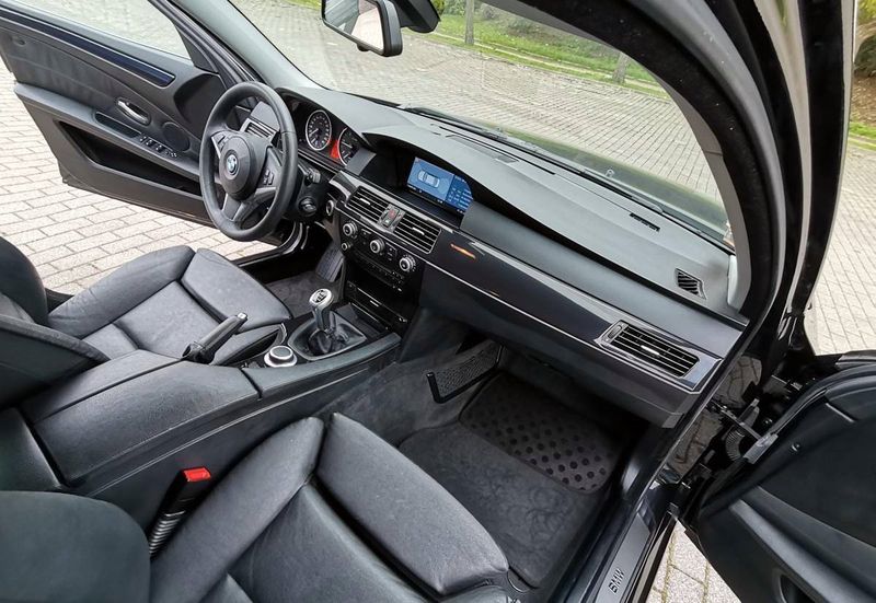 BMW 520D • 2007 • 139,999 km 2