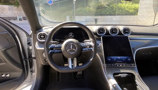 Mercedes-Benz C • 2022 • 32,000 km 4