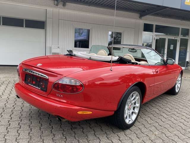 Jaguar XKR Convertible • 1998 • 122,174 km 3