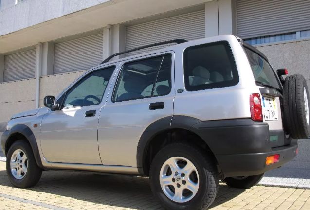 Land Rover Freelander • 1999 • 213,500 km 3
