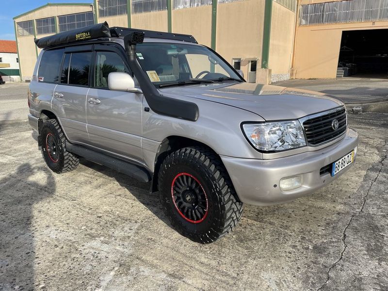 Toyota Highlander Hybrid • 2001 • 250,000 km 1