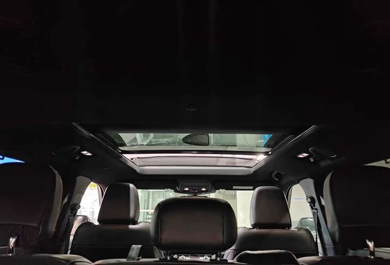 Ford Explorer • 2021 • 100,200 km 6