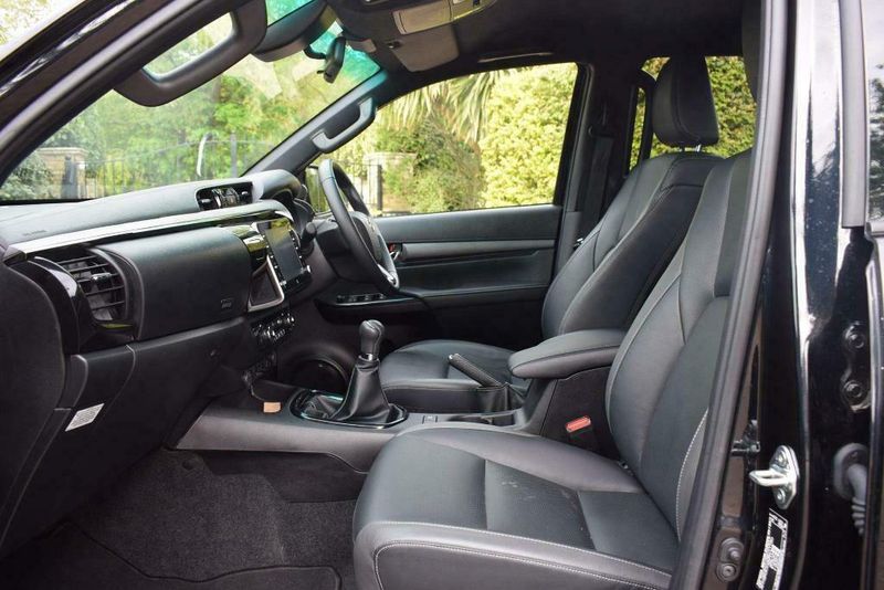 Toyota Hilux • 2022 • 28,000 km 3