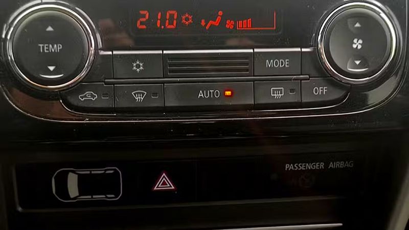 Mitsubishi L200 • 2020 • 121,530 km 27