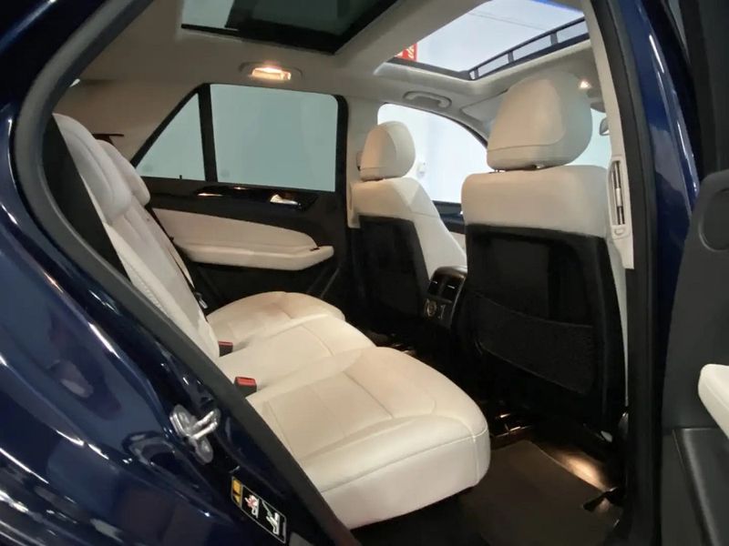 Mercedes-Benz GLE-Class • 2018 • 130,000 km 10