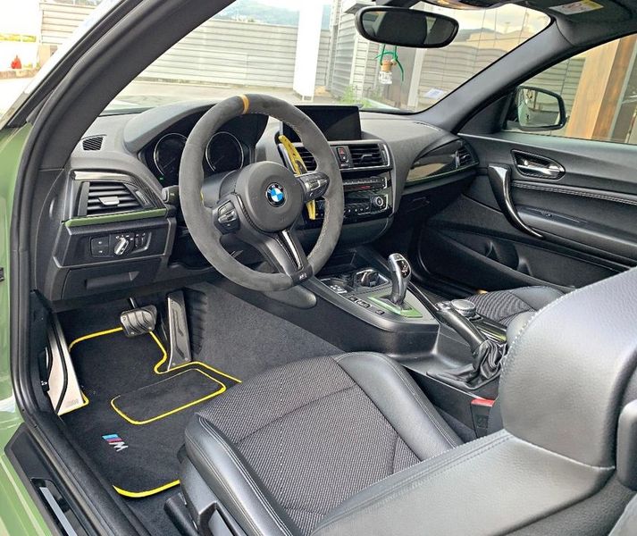 BMW 328i • 2015 • 60,000 km 3