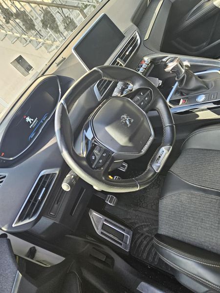 Peugeot 3008 • 2017 • 59,000 km 6