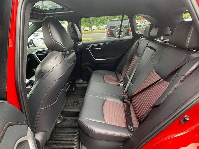 Toyota RAV4 Hybrid • 2021 • 34,500 km 8