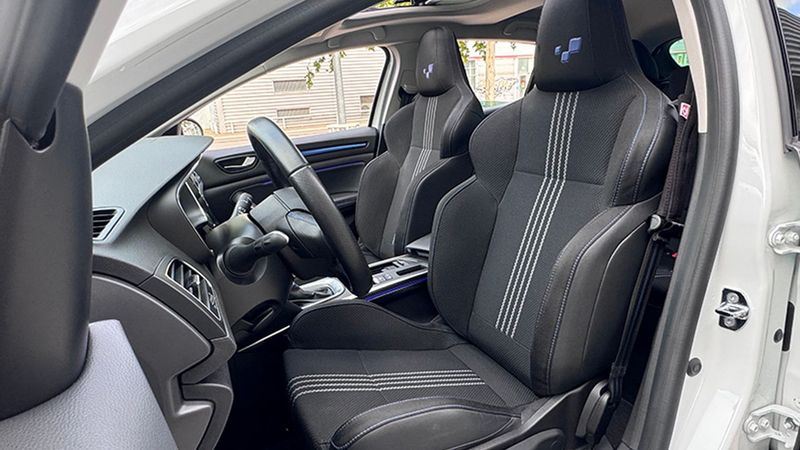 Renault Mégane • 2019 • 14,700 km 12