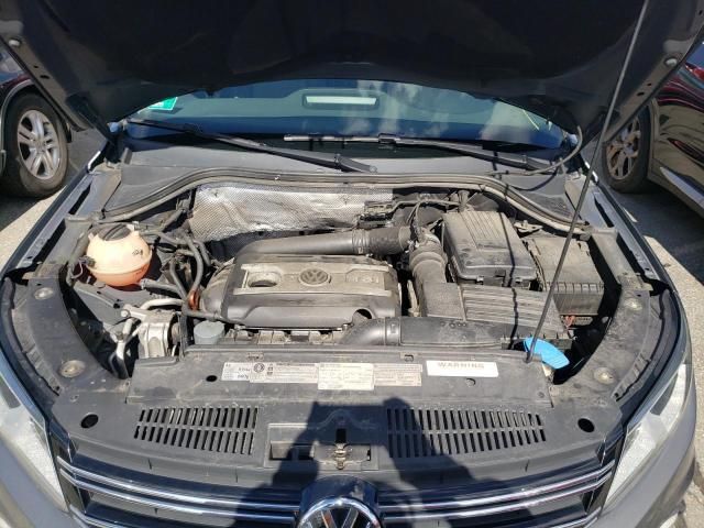 Volkswagen Tiguan Limited • 2013 • 10,000 mi 7