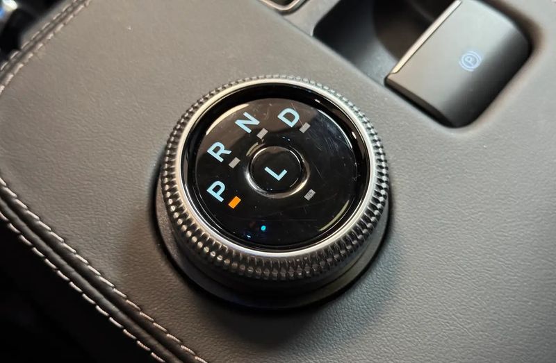 Ford Mustang • 2024 • 27,776 km 6