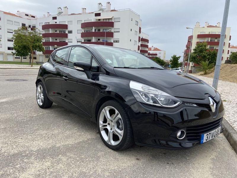 Renault Clio • 2014 • 132,000 km 3