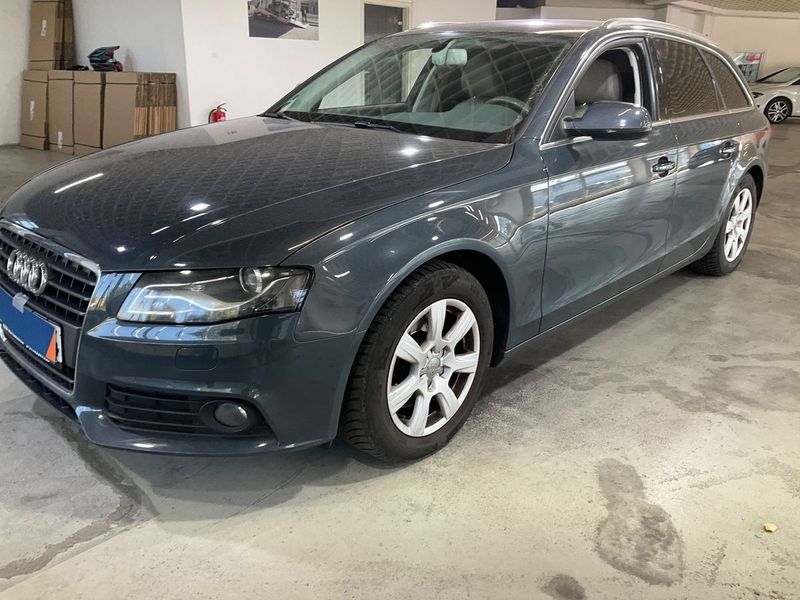 Audi A4 • 2010 • 170,135 km 1