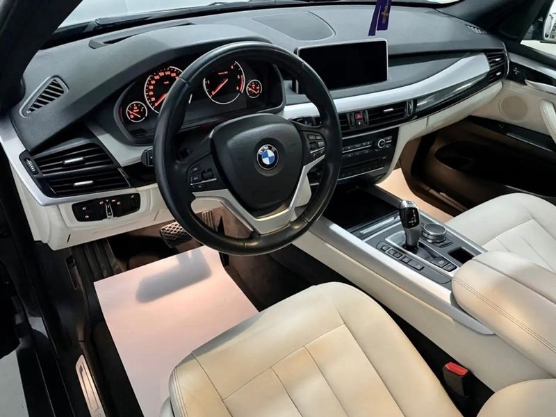 BMW X5 • 2018 • 88,000 km 10