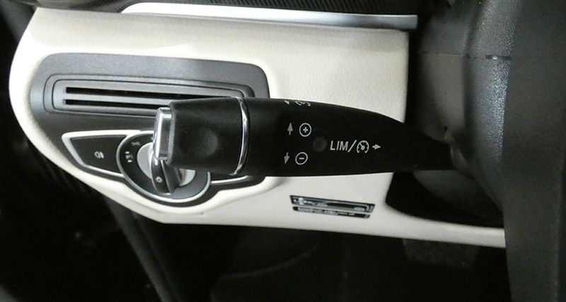 Mercedes-Benz 310 Van • 2019 • 76,300 km 3