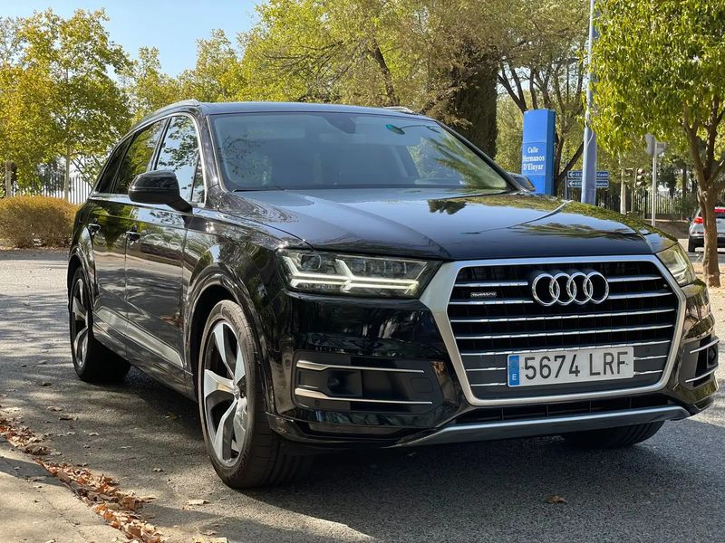 Audi Q7 • 2017 • 97,800 km 1