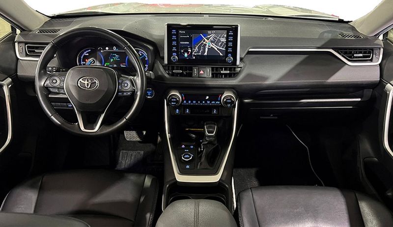 Toyota RAV4 • 2020 • 89,000 km 9