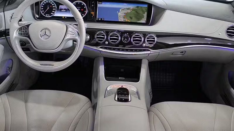 Mercedes-Benz S-Class • 2015 • 120,239 km 12